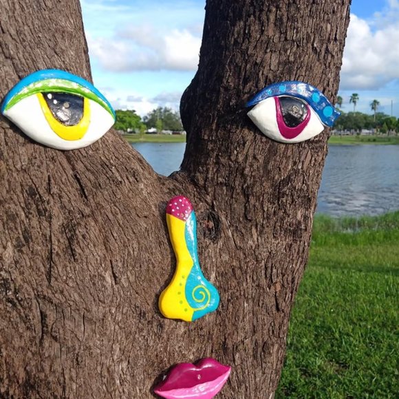 Tree Face Colorful garden decoration Decor Outdoor Fun - Picture 2 of 10